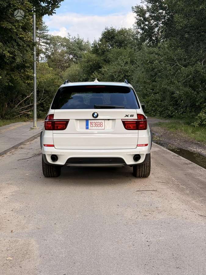 BMW X5, 3.0 l., off-road / crossover