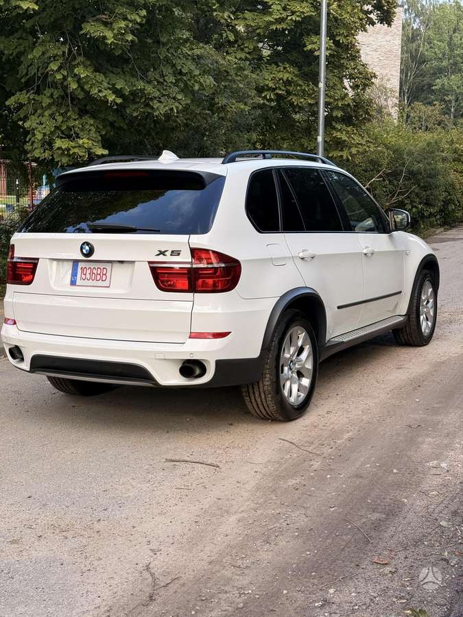 BMW X5, 3.0 l., off-road / crossover