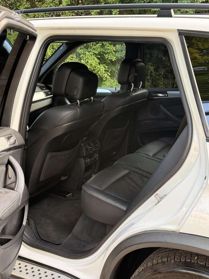 BMW X5, 3.0 l., off-road / crossover