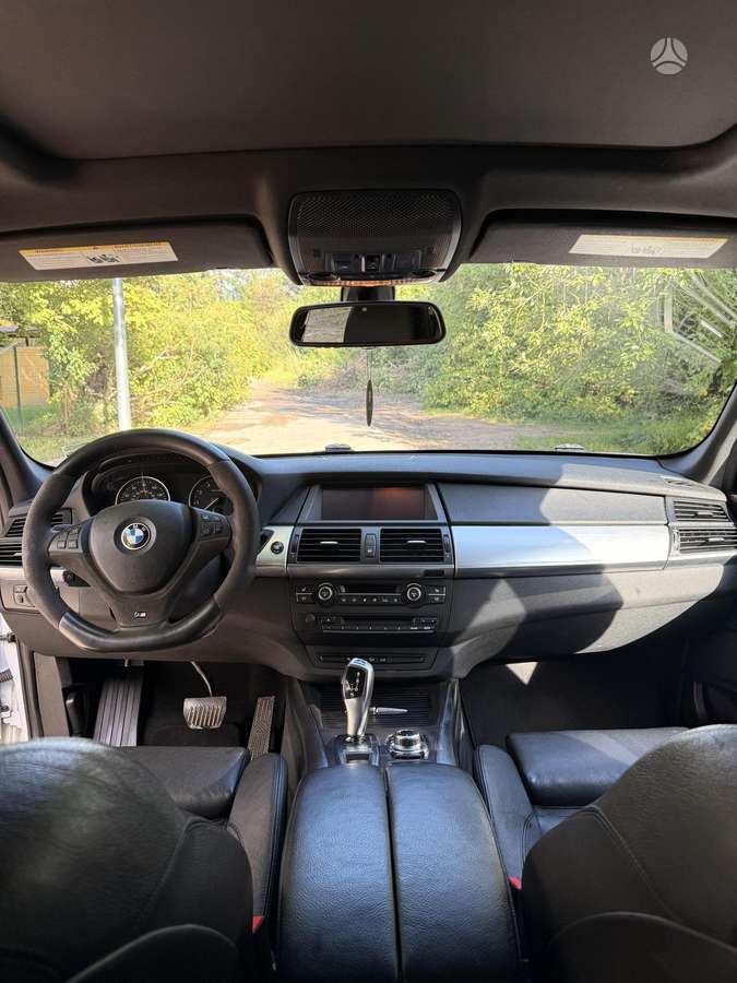 BMW X5, 3.0 l., off-road / crossover