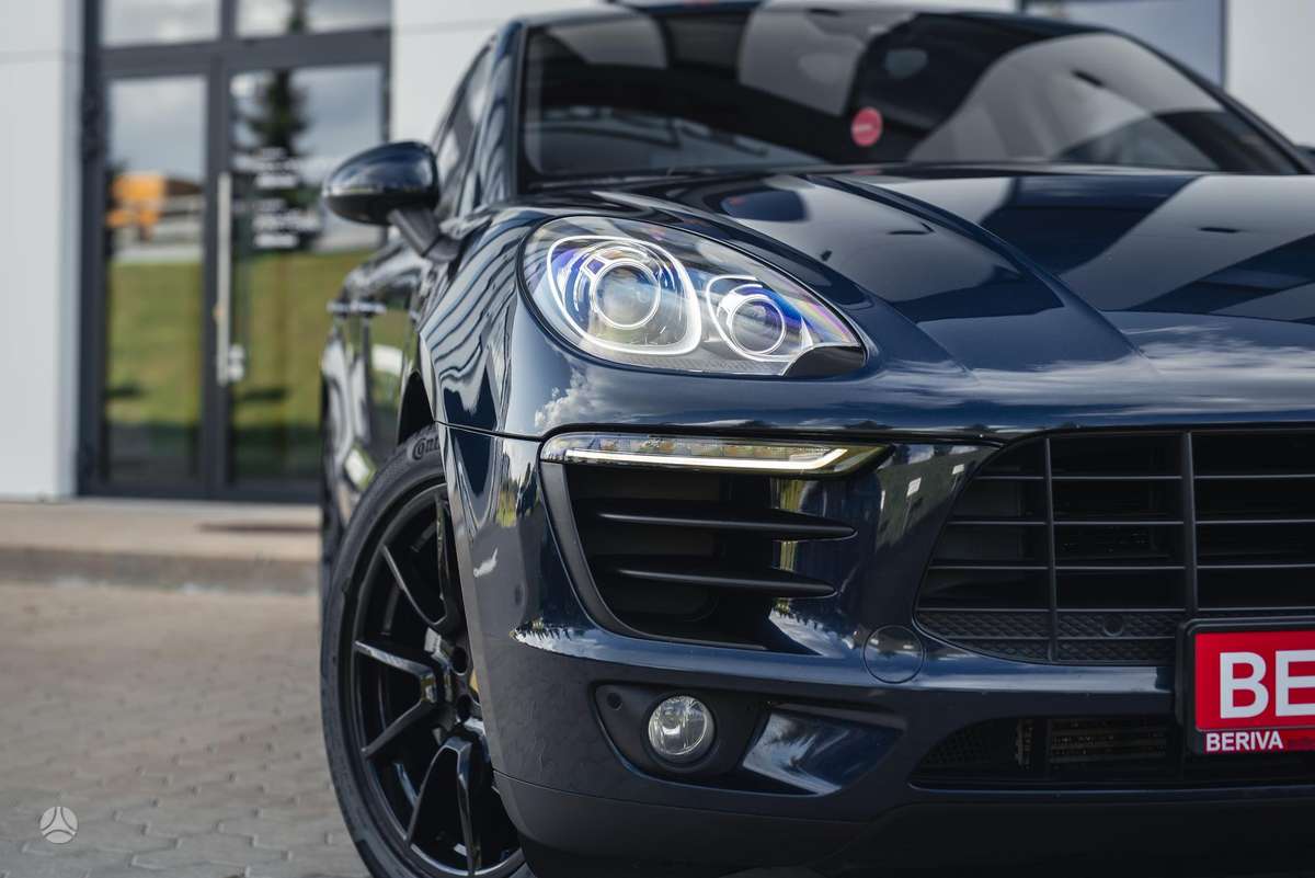 Porsche Macan - 5