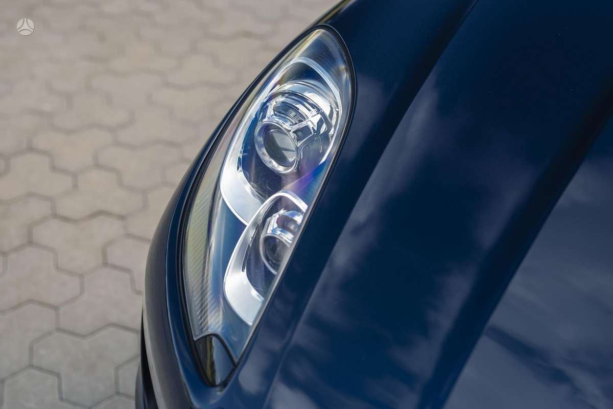 Porsche Macan - 6