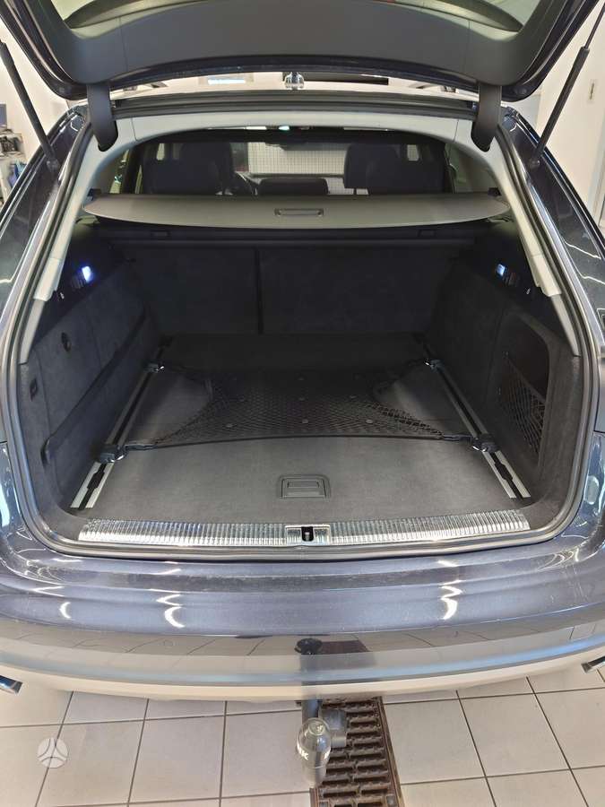 Audi A6 allroad, 3.0 l., wagon