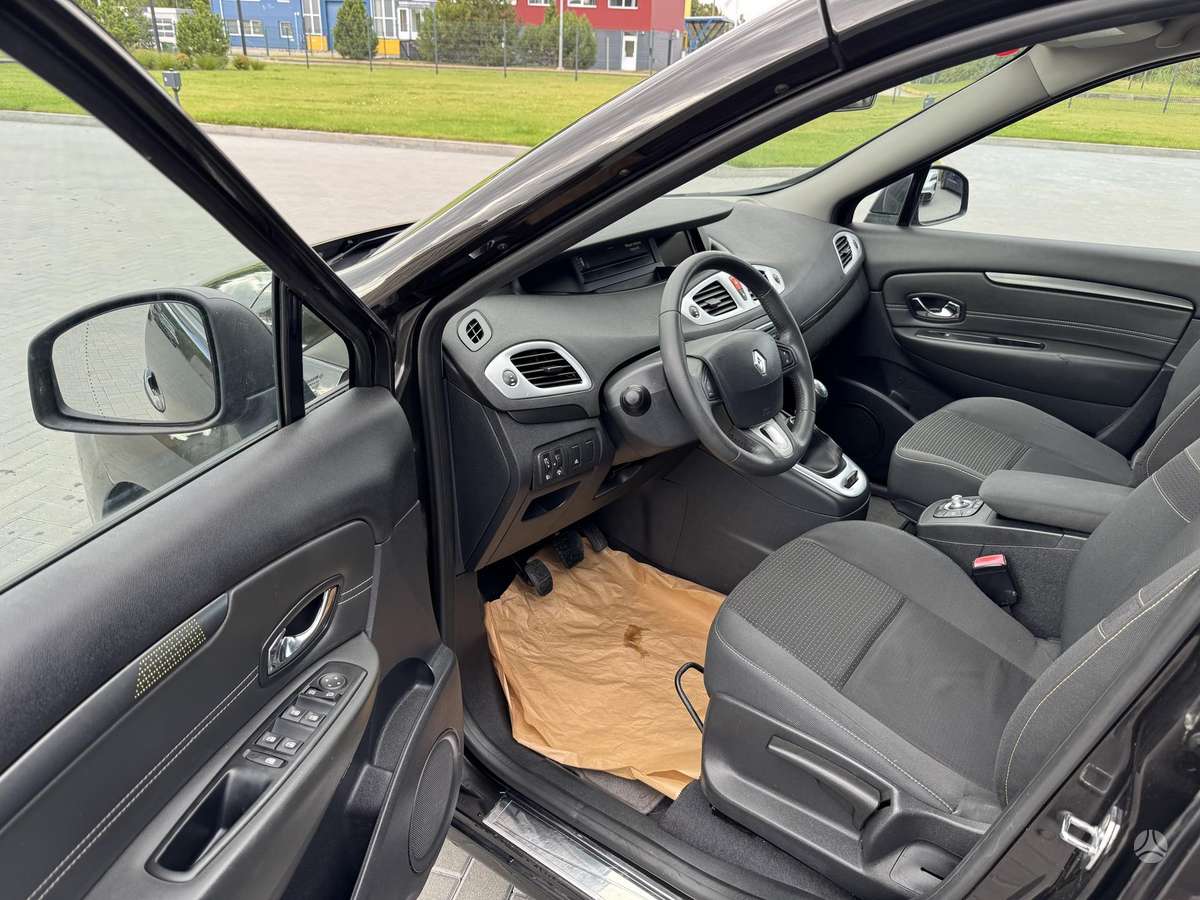 Renault Scenic - 12