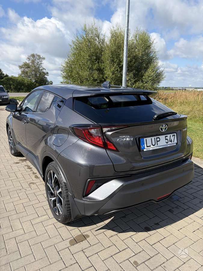 Toyota C-HR - 3