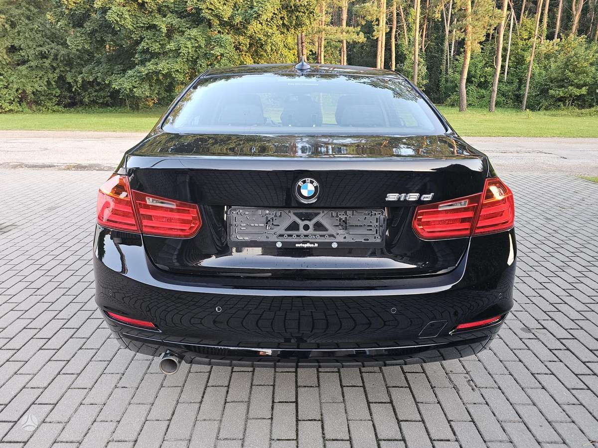 BMW 318, 2.0 l., Седан