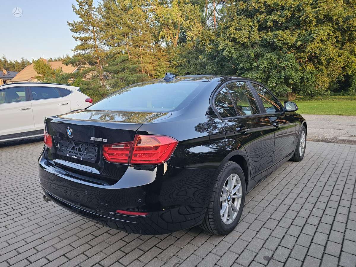 BMW 318, 2.0 l., Седан