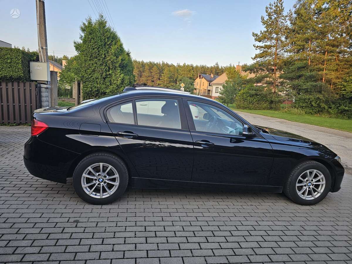 BMW 318, 2.0 l., Седан