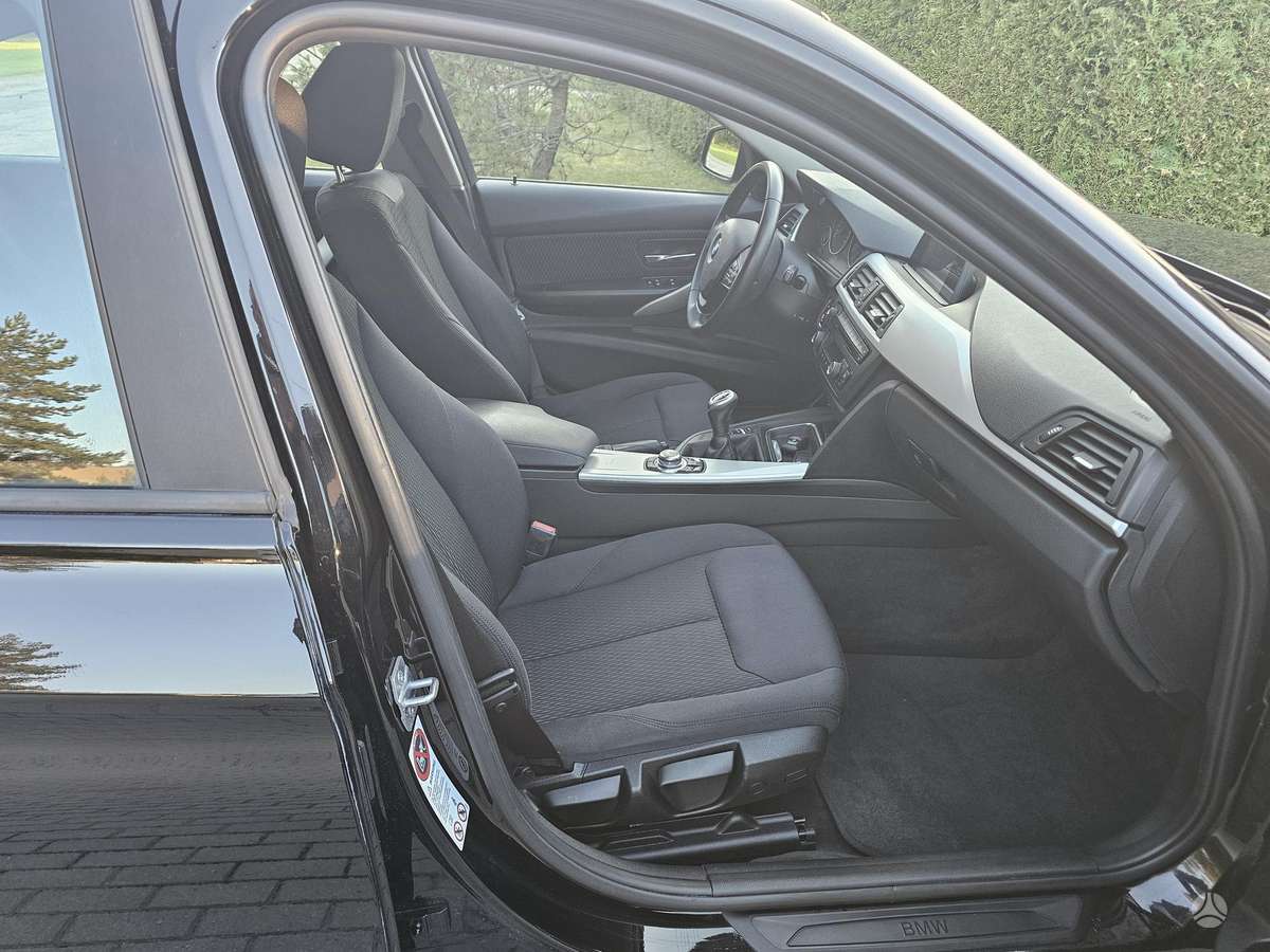 BMW 318, 2.0 l., Седан