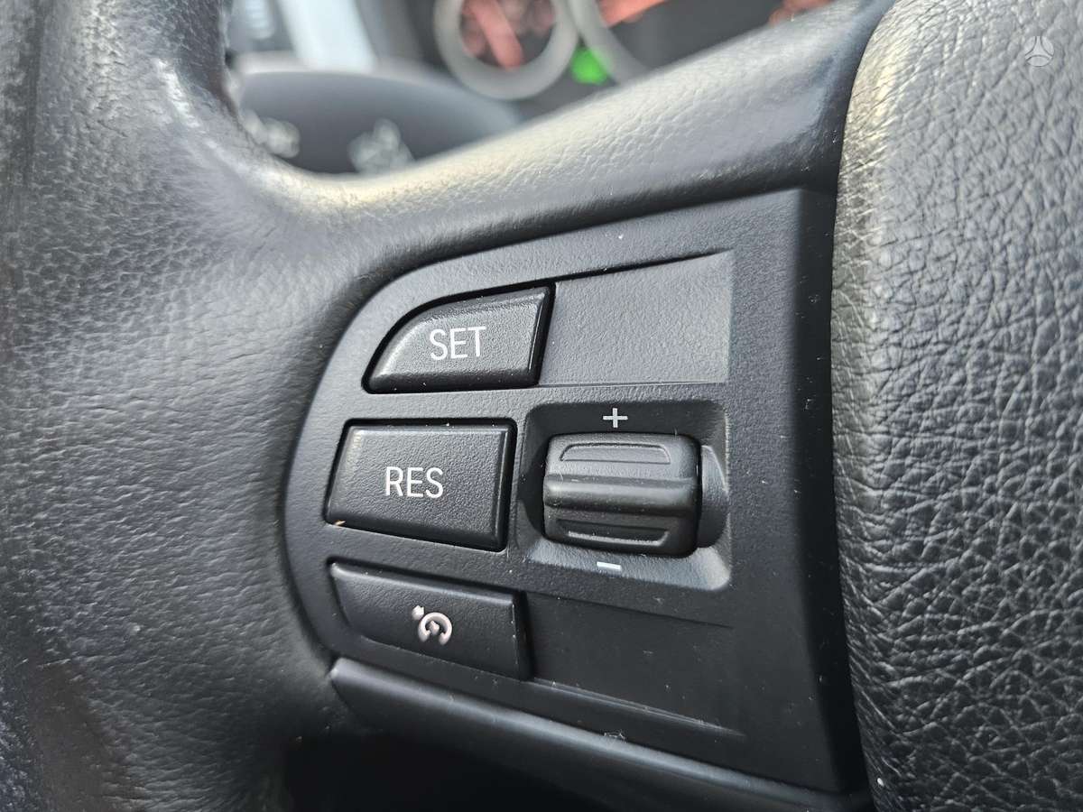 BMW 318, 2.0 l., Седан