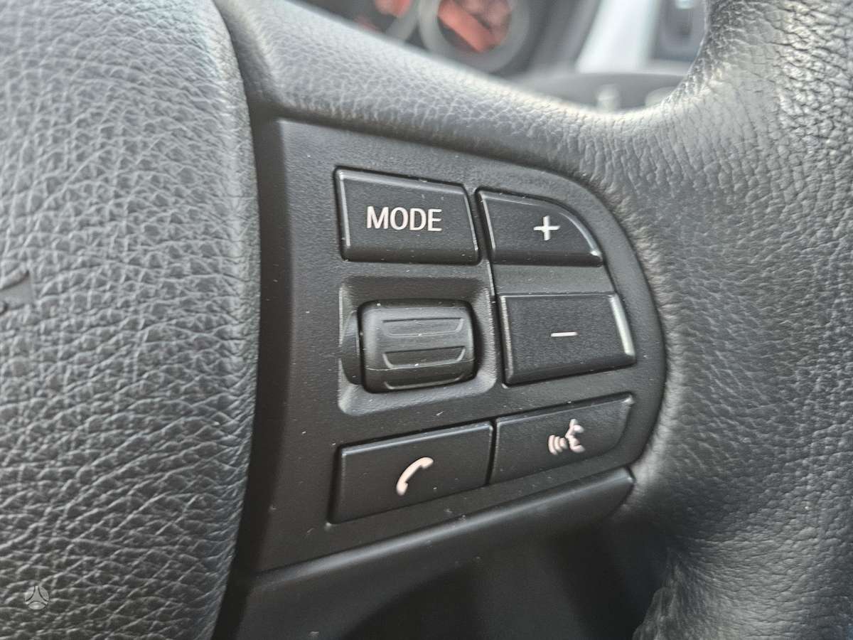 BMW 318, 2.0 l., Седан