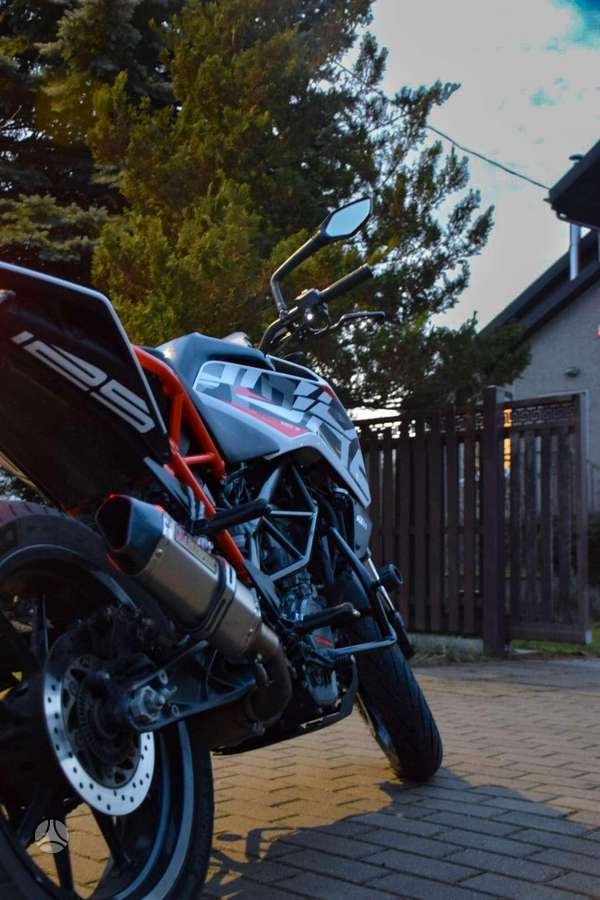 KTM Duke 125cc, street / classic
