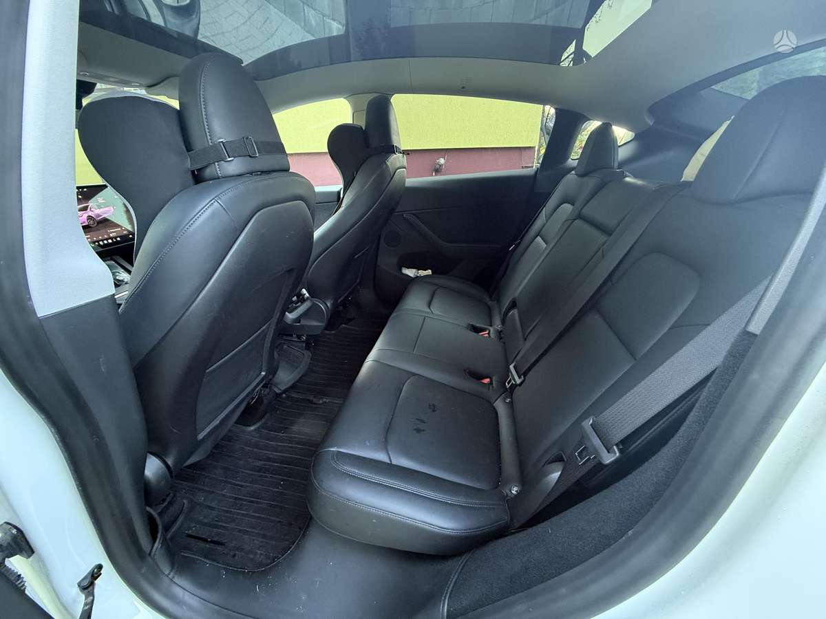 Tesla Model Y, 77 кВт·ч, Минивэн