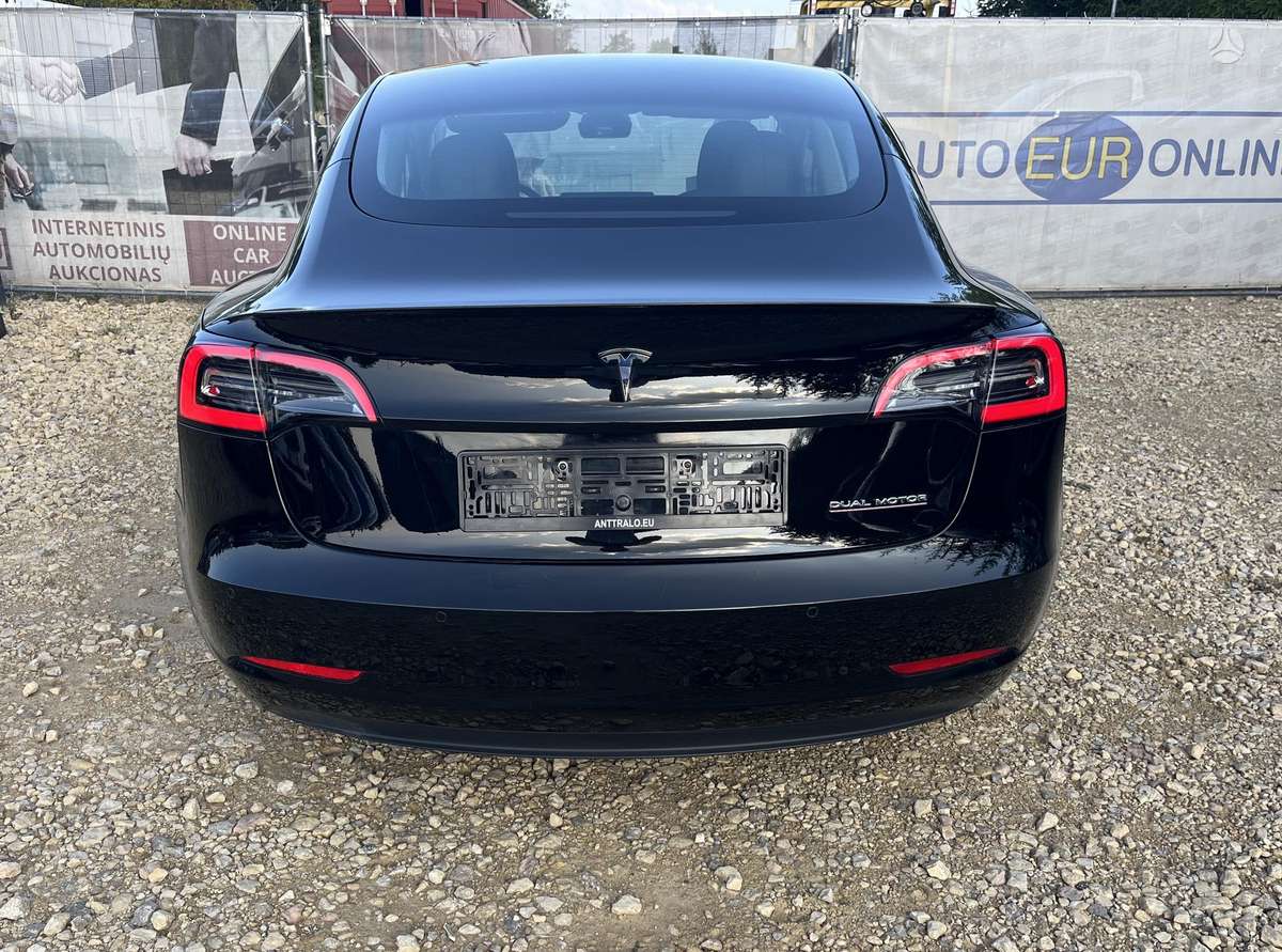 Tesla Model 3, 81 кВт·ч, Хэтчбек