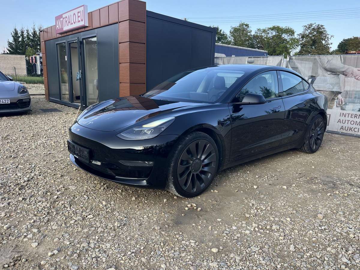 Tesla Model 3, 81 кВт·ч, Хэтчбек