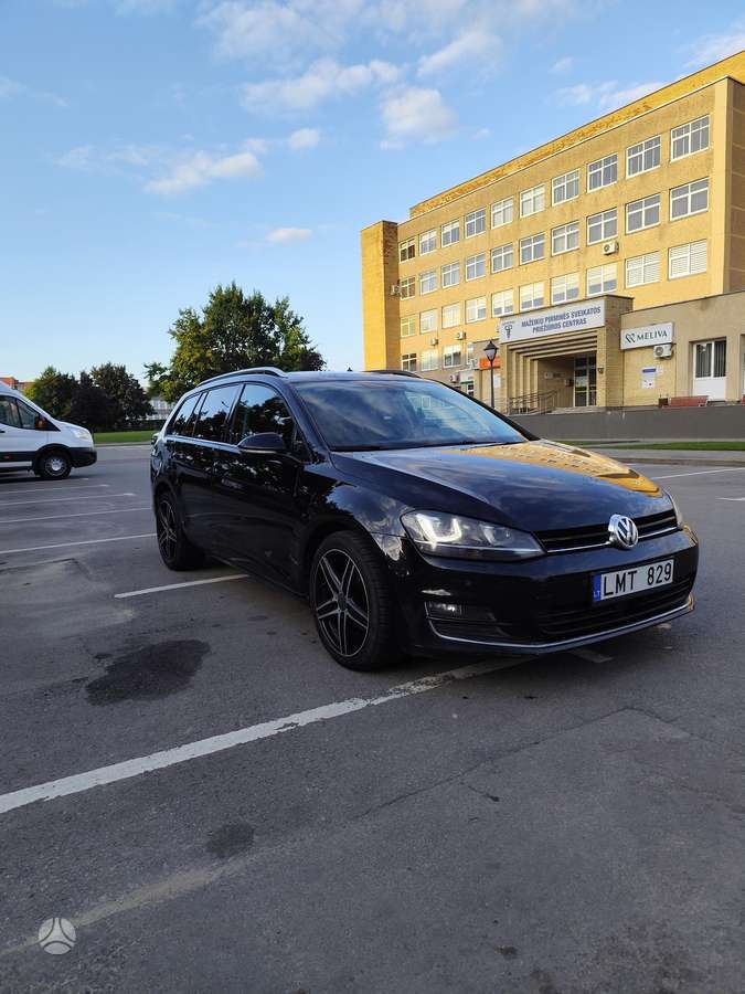 Volkswagen Golf - 3