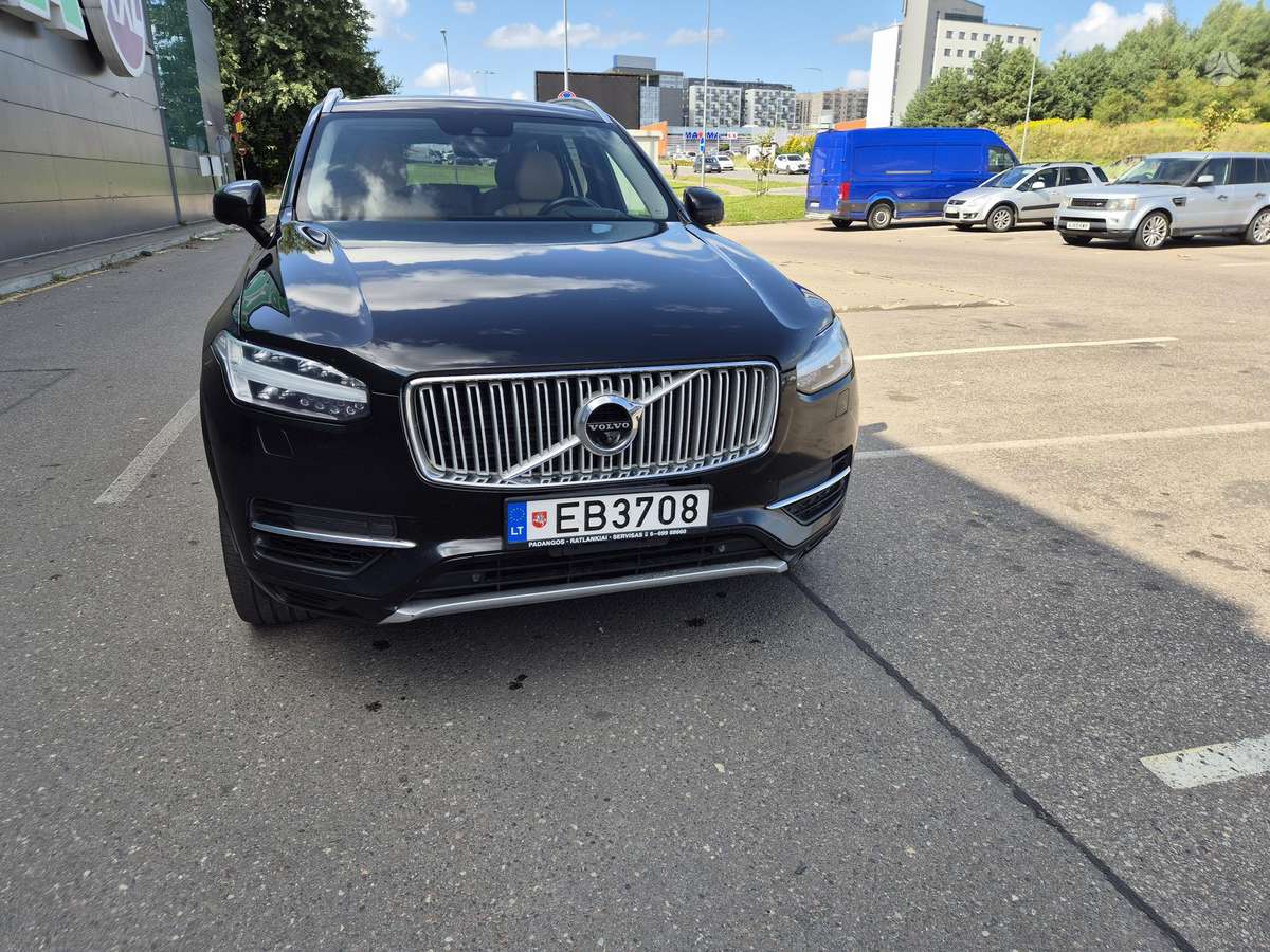 Volvo XC90 - 4