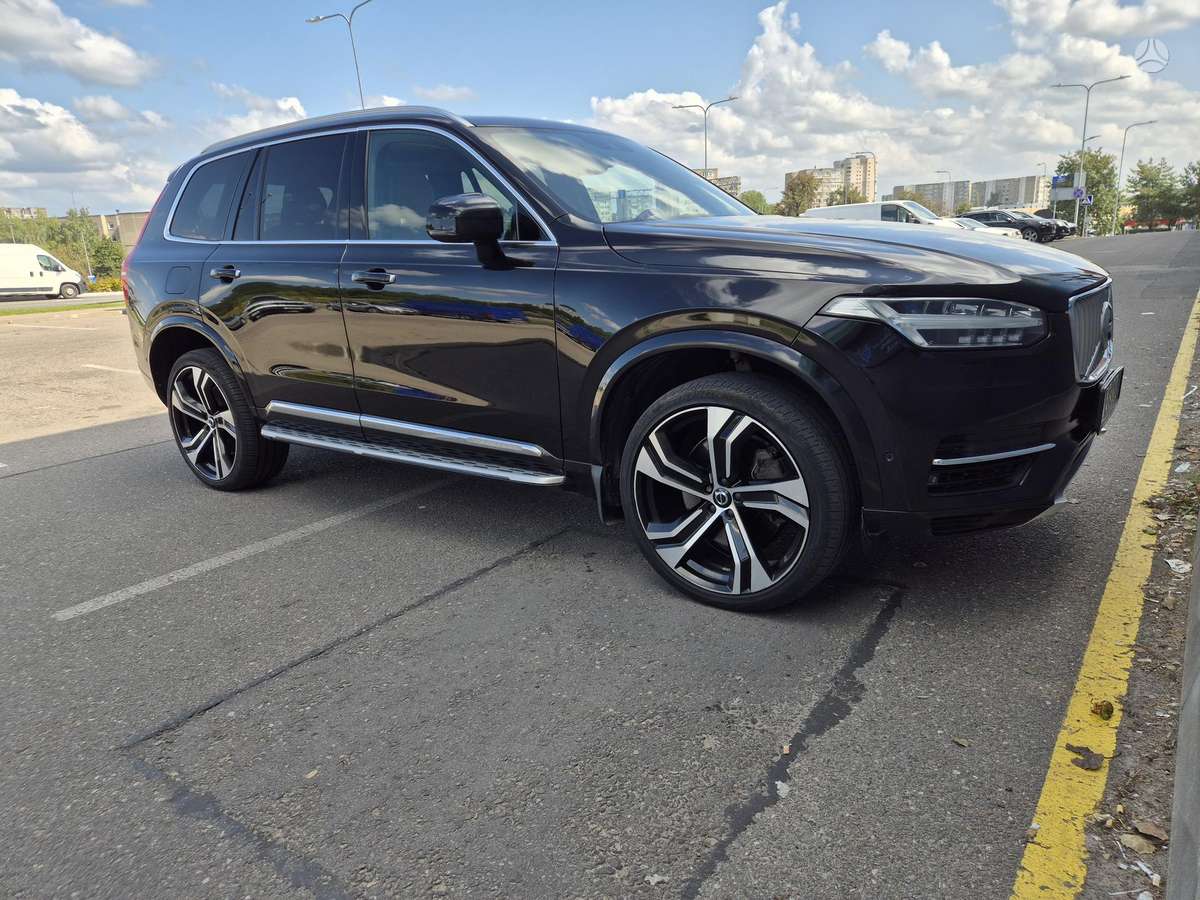 Volvo XC90 - 2