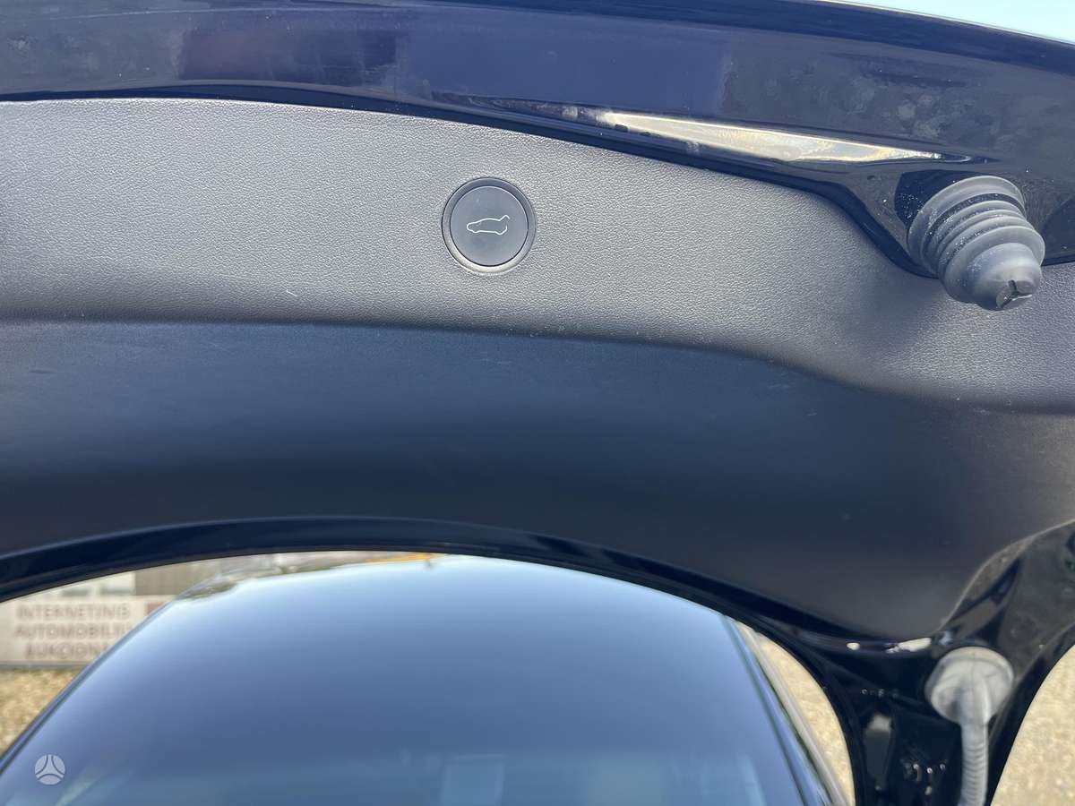 Tesla Model 3, 81 кВт·ч, Хэтчбек
