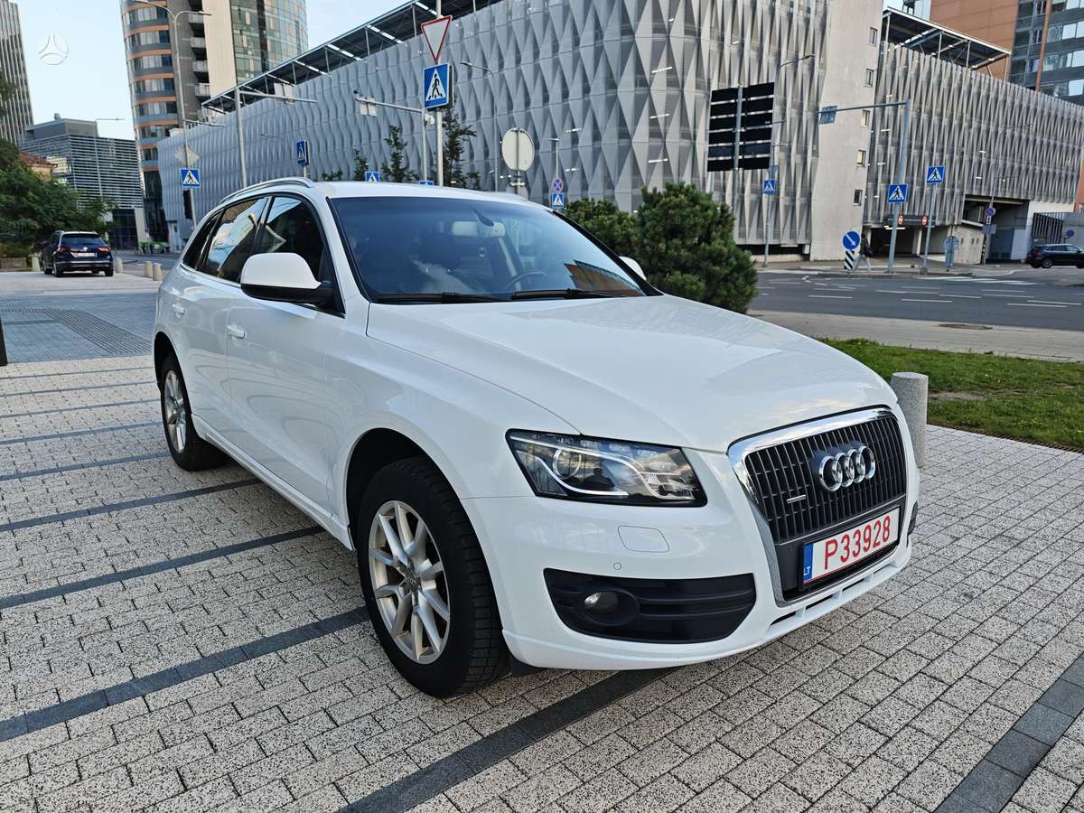Audi Q5, 2.0 l., Внедорожник / Кроссовер