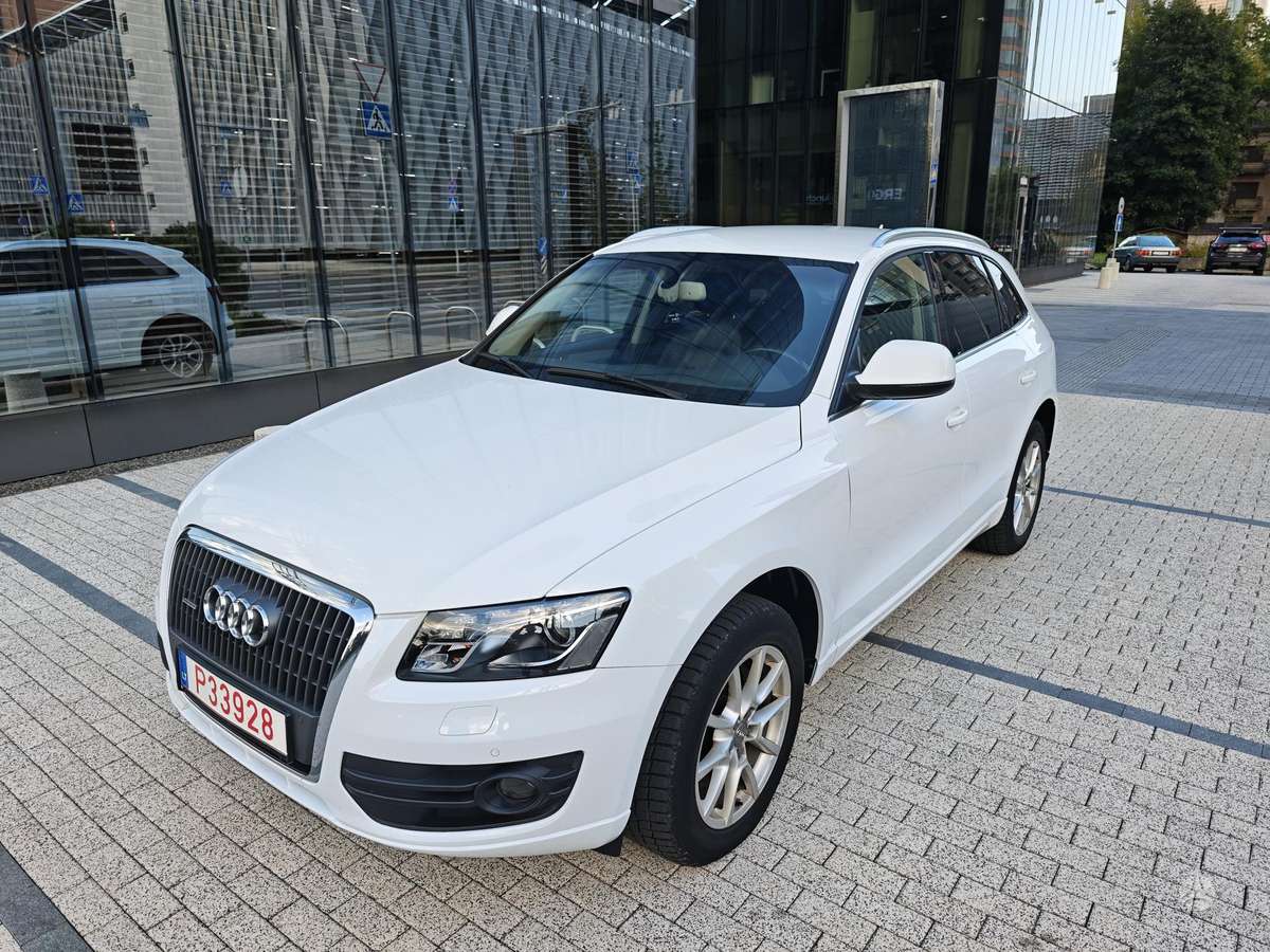 Audi Q5, 2.0 l., Внедорожник / Кроссовер