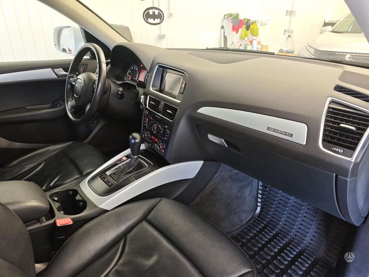 Audi Q5, 2.0 l., Внедорожник / Кроссовер