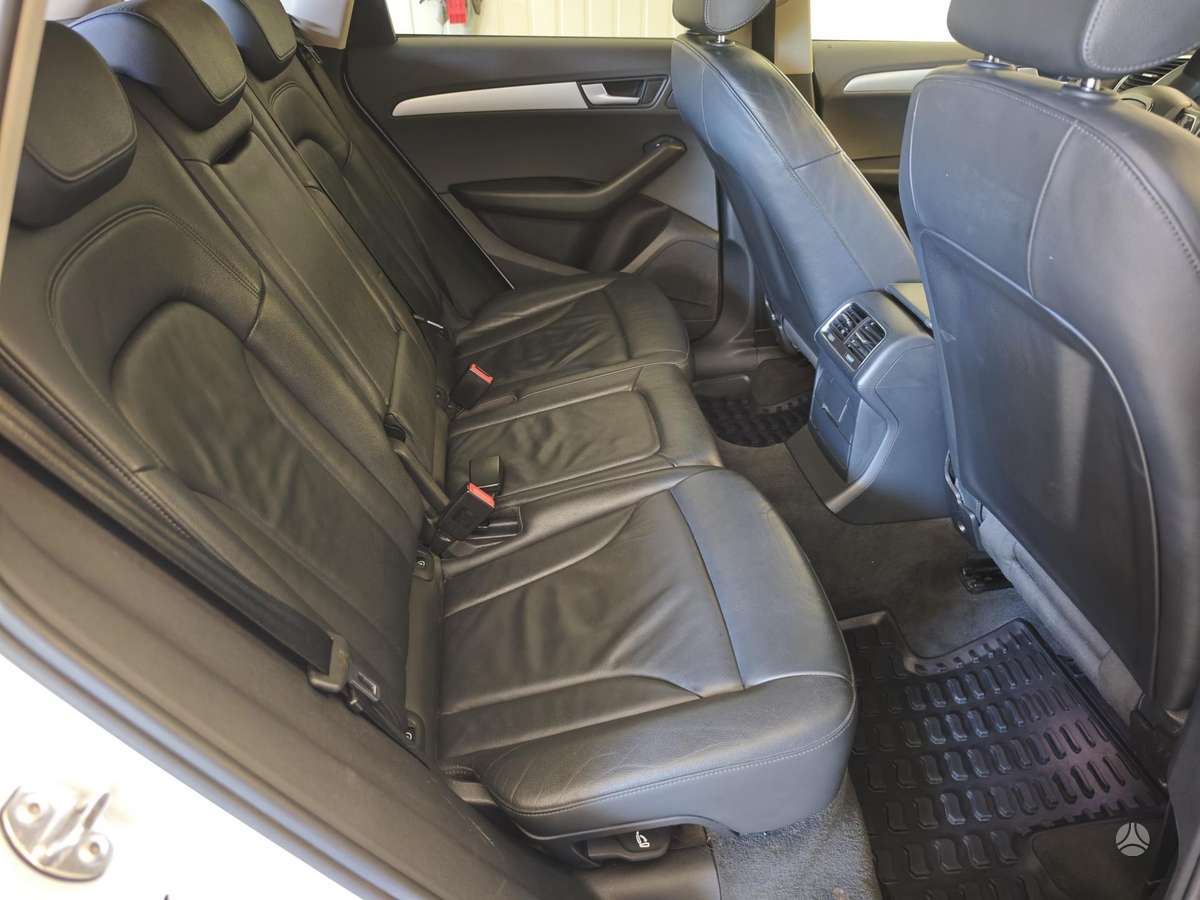 Audi Q5, 2.0 l., Внедорожник / Кроссовер