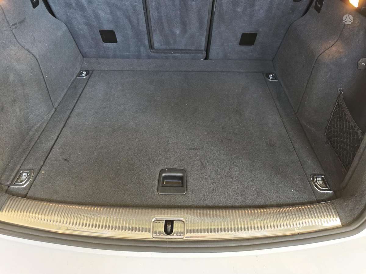 Audi Q5, 2.0 l., Внедорожник / Кроссовер