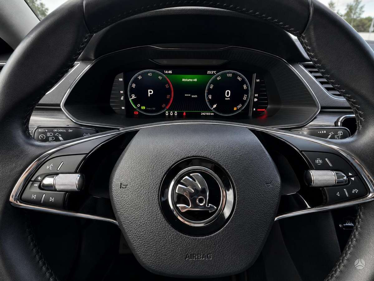 Skoda Superb, 2.0 l., Универсал
