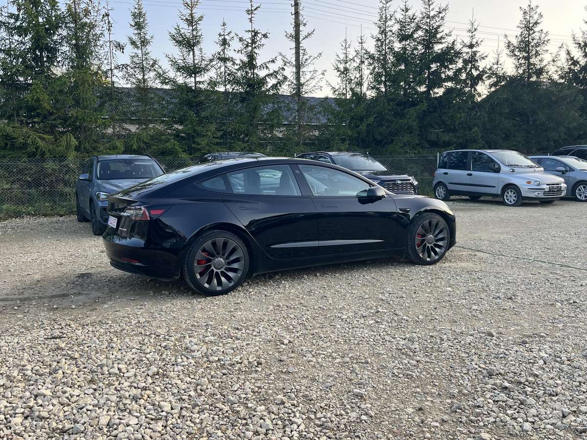 Tesla Model 3, 81 кВт·ч, Хэтчбек