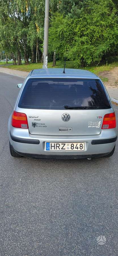 Volkswagen Golf - 2
