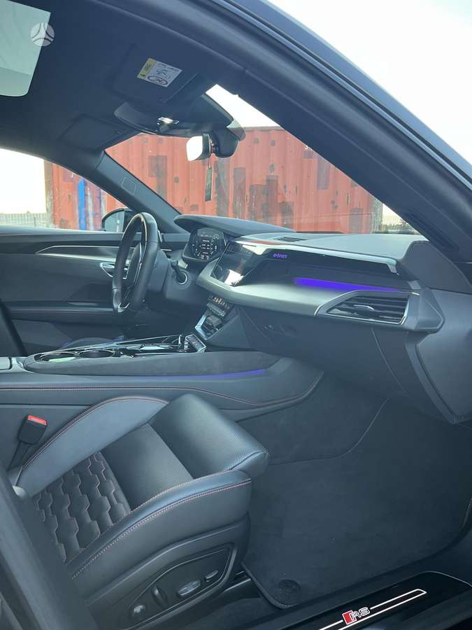 Audi e-tron GT, 93 kWh, hatchback