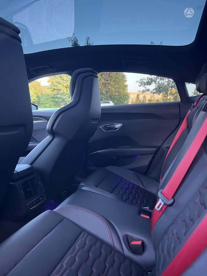 Audi e-tron GT, 93 kWh, hatchback
