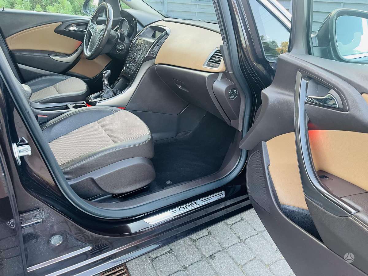 Opel Astra, 2.0 l., Универсал