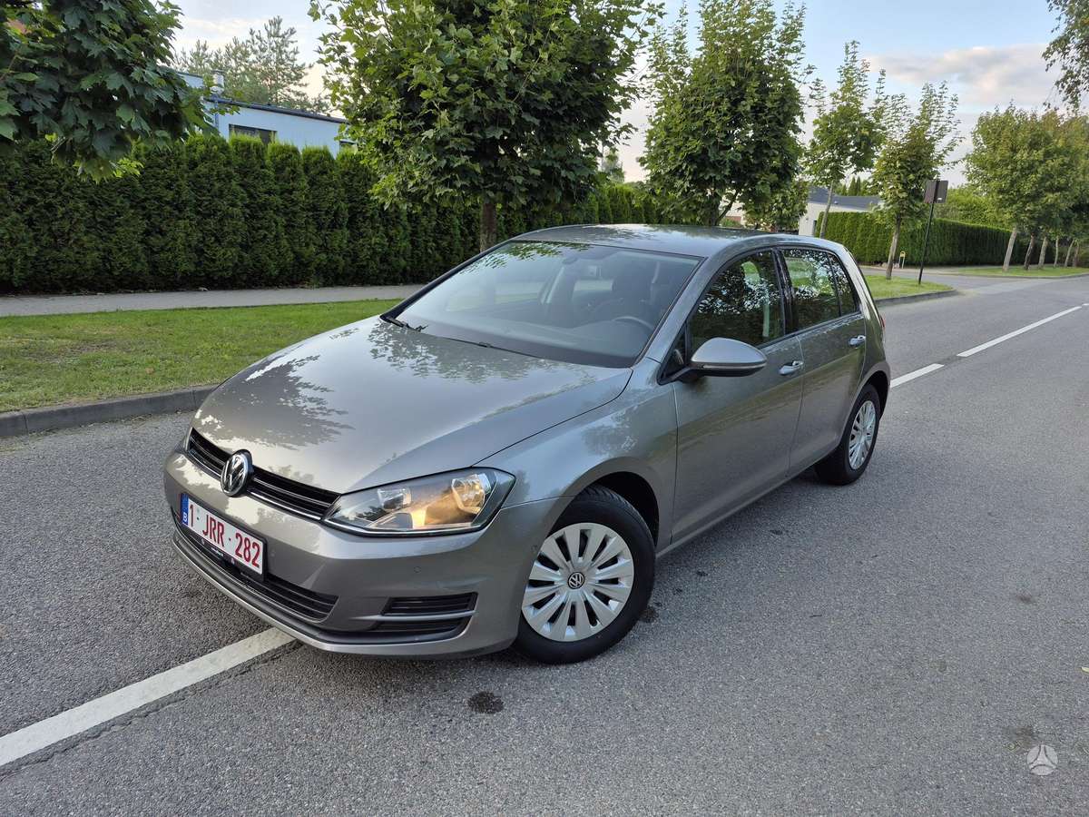 Volkswagen Golf - 3
