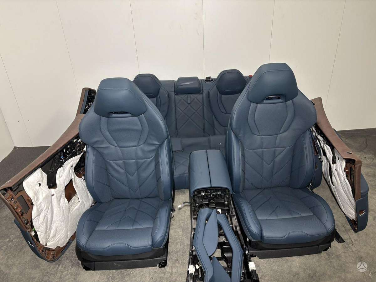 BMW XM body parts