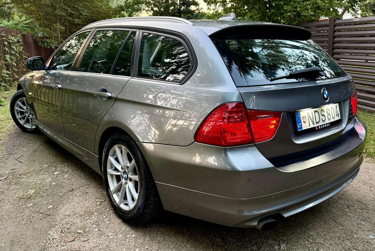 BMW 320, wagon