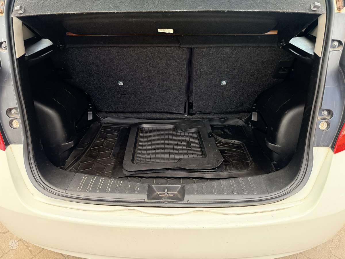 Nissan Note, 1.2 l., Хэтчбек