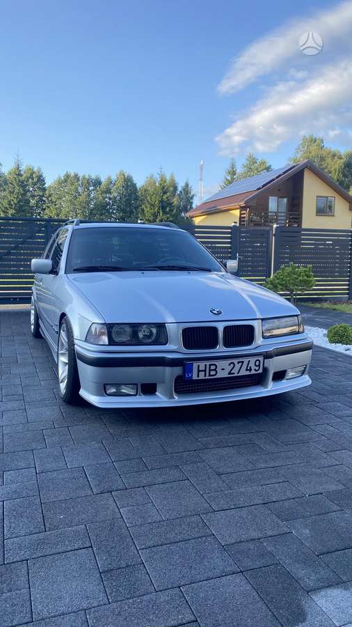 BMW 330, 3.0 l., wagon