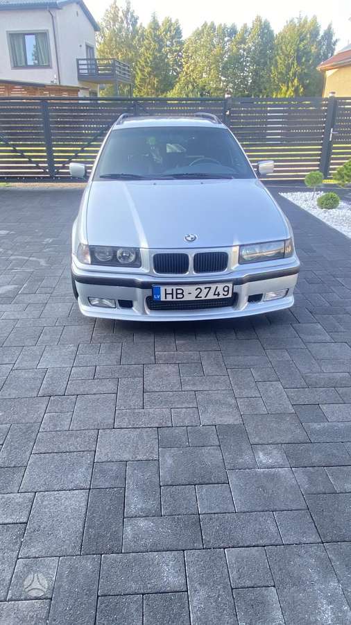 BMW 330, 3.0 l., Универсал