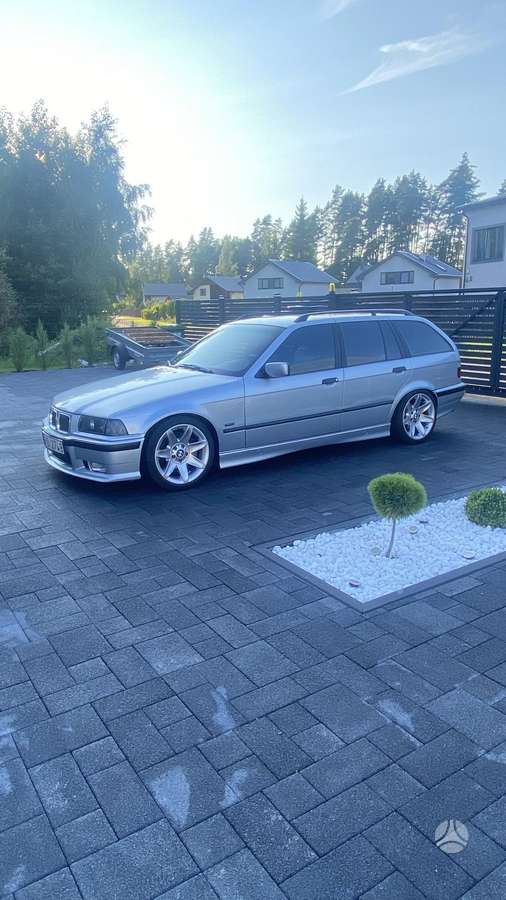 BMW 330, 3.0 l., wagon