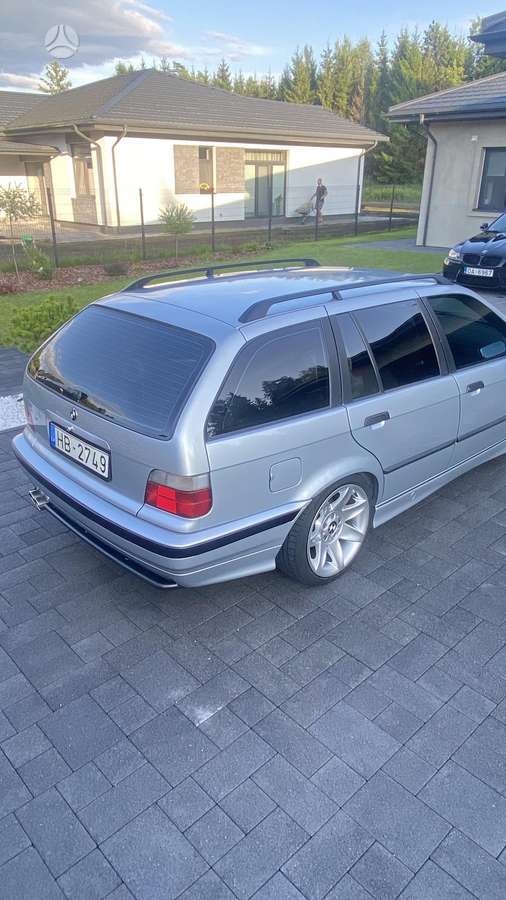 BMW 330, 3.0 l., wagon