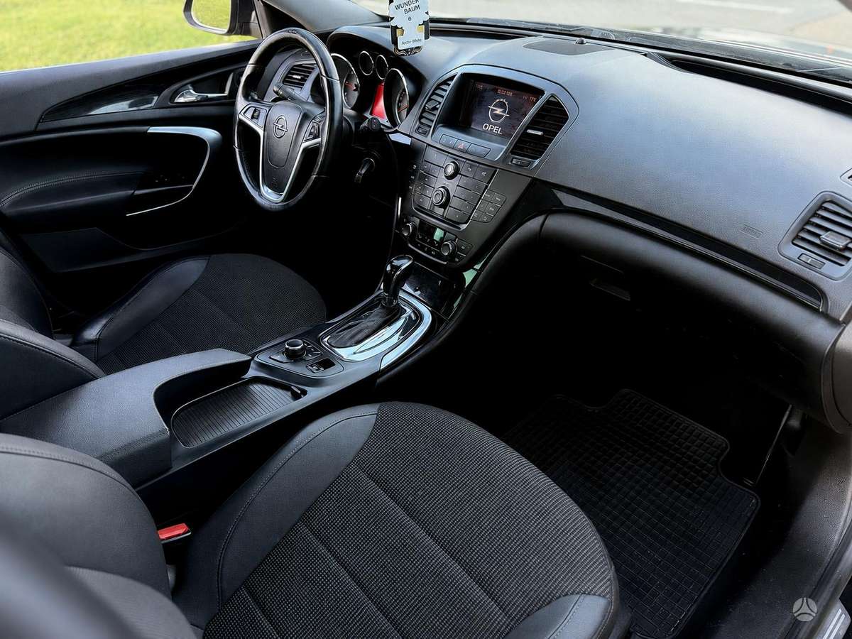 Opel Insignia, 2.0 l., Универсал