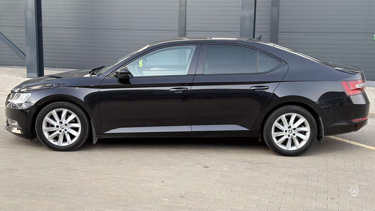 Skoda Superb, 2.0 l., Хэтчбек