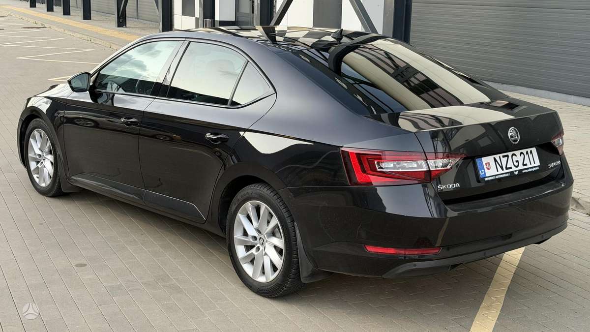 Skoda Superb, 2.0 l., Хэтчбек