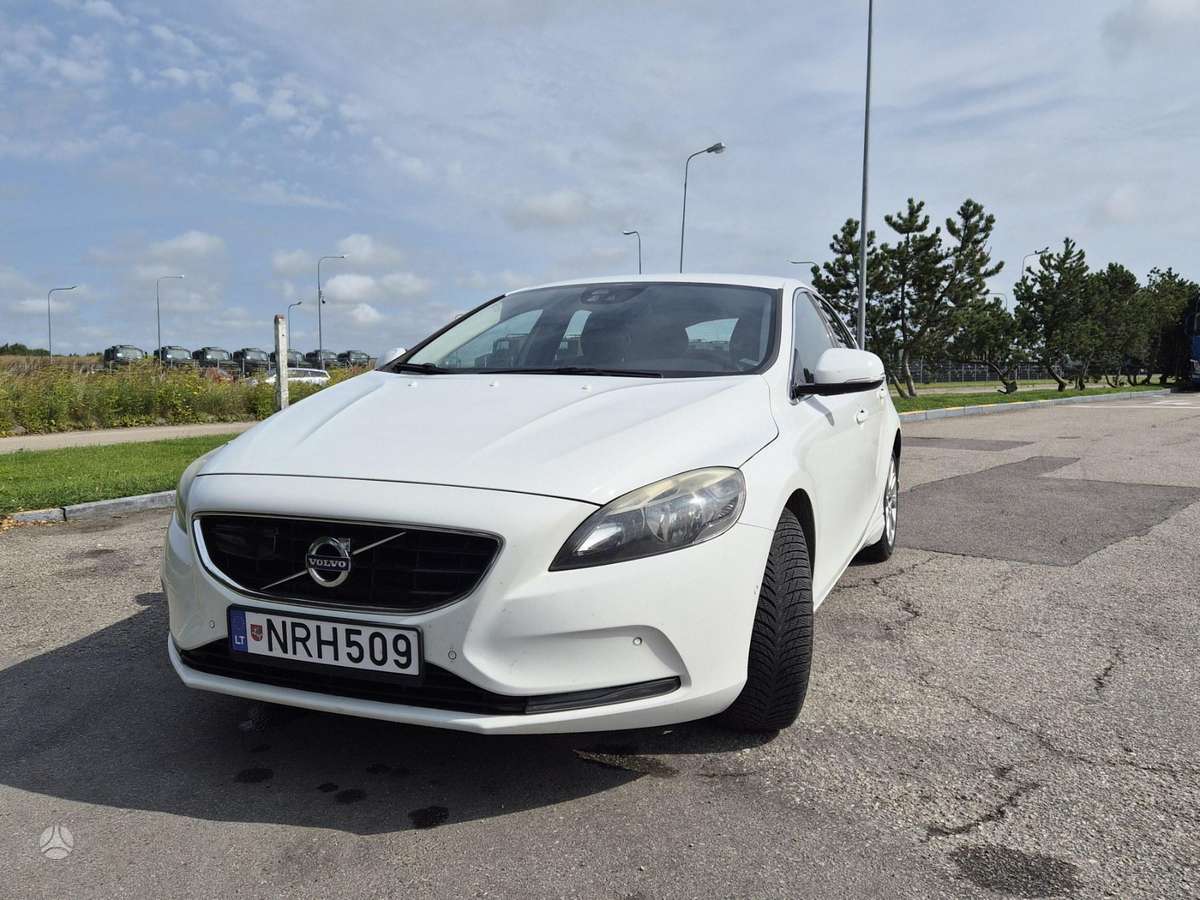Volvo V40, 1.6 l., Хэтчбек