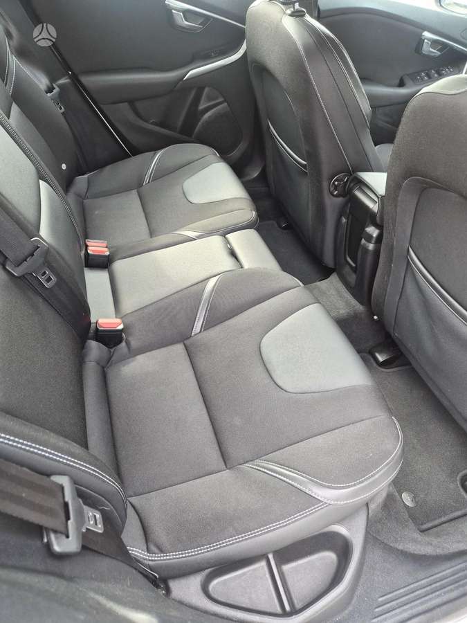 Volvo V40 - 3