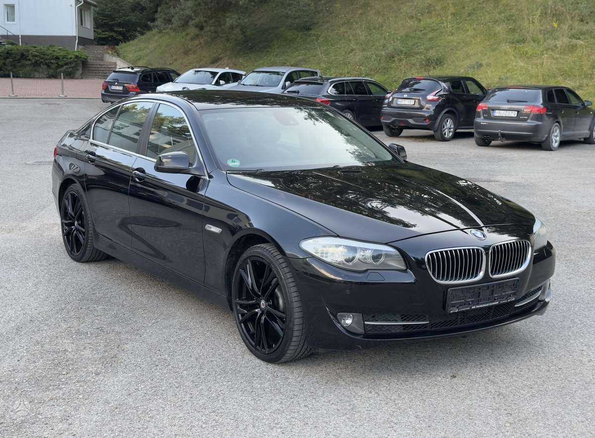 BMW 520, 2.0 l., Седан