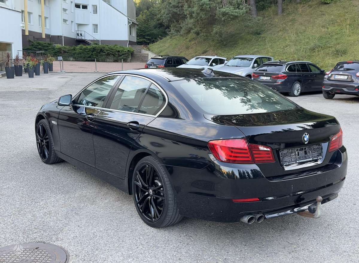 BMW 520, 2.0 l., Седан