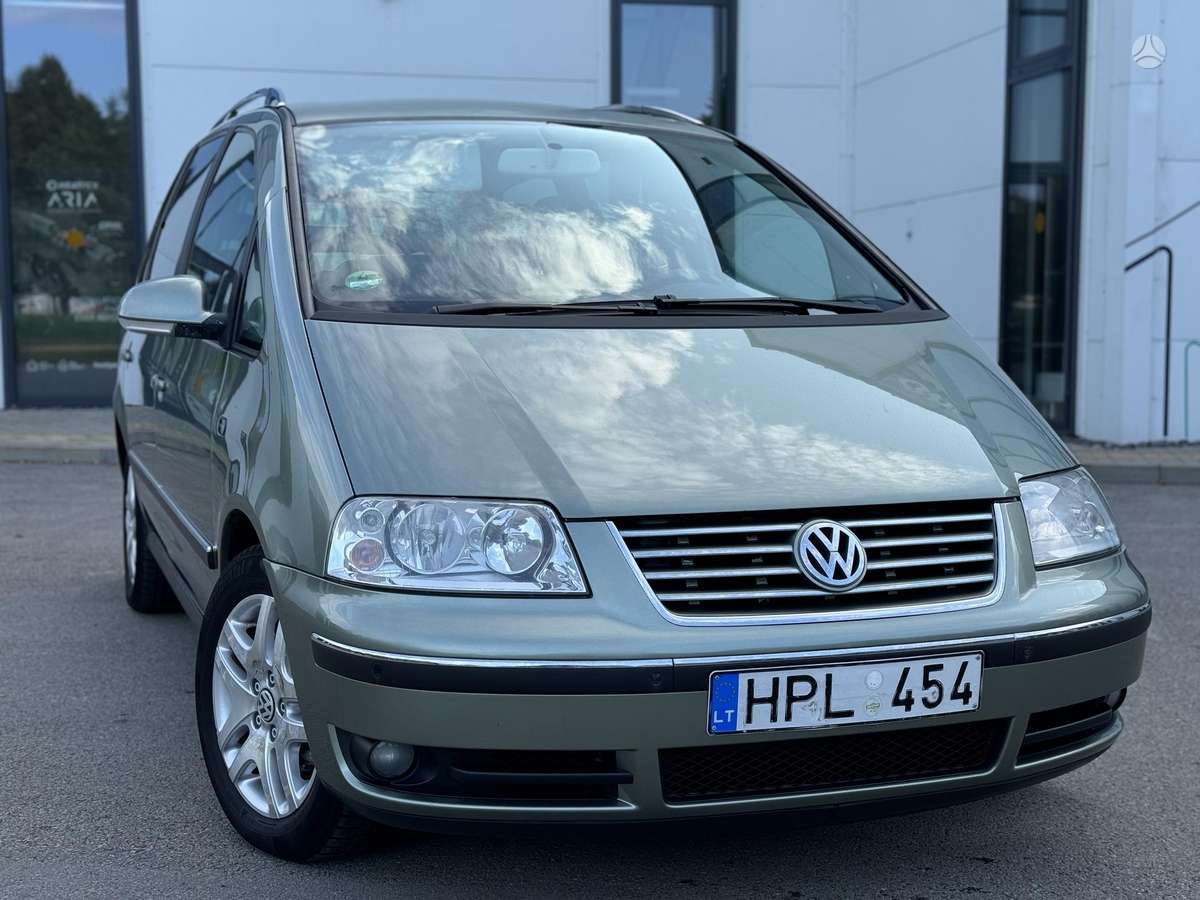 Volkswagen Sharan - 1